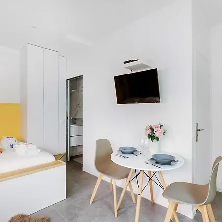 Cosy Up To 2p - Republique Temple * Parigi